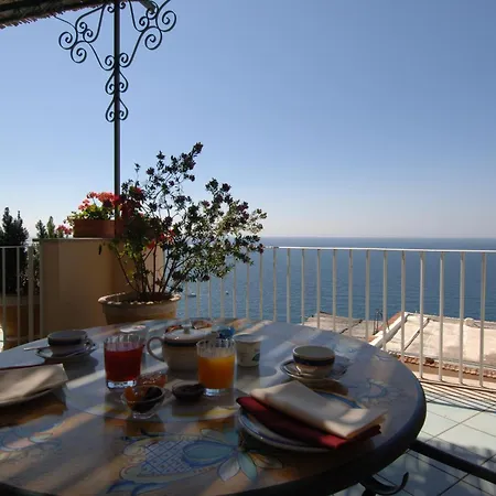 モンテマーレ ホテル ポジターノ