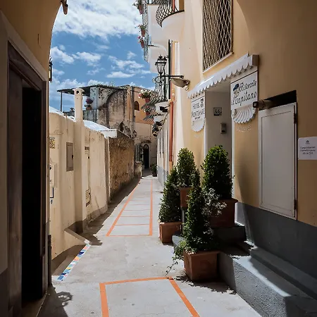 Hotel Montemare Positano