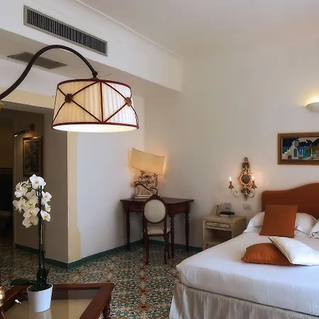 モンテマーレ ホテル