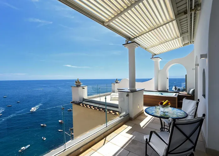 Montemare Szálloda Positano