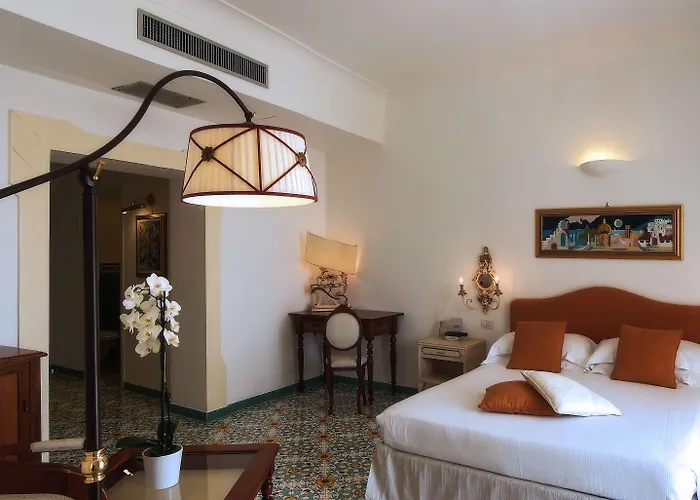 蒙特马雷酒店 酒店