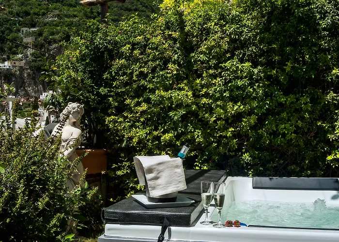 蒙特马雷酒店 波西塔諾