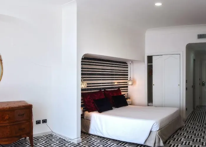 蒙特马雷酒店 波西塔諾